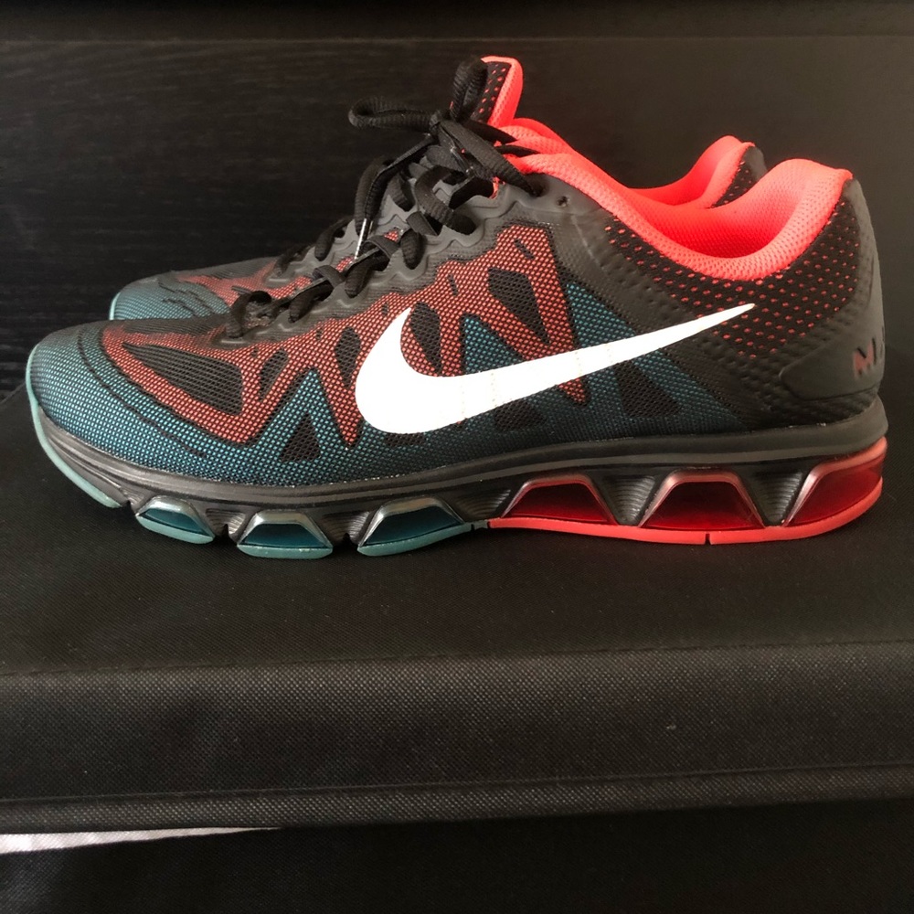 Nike Tailwind 7